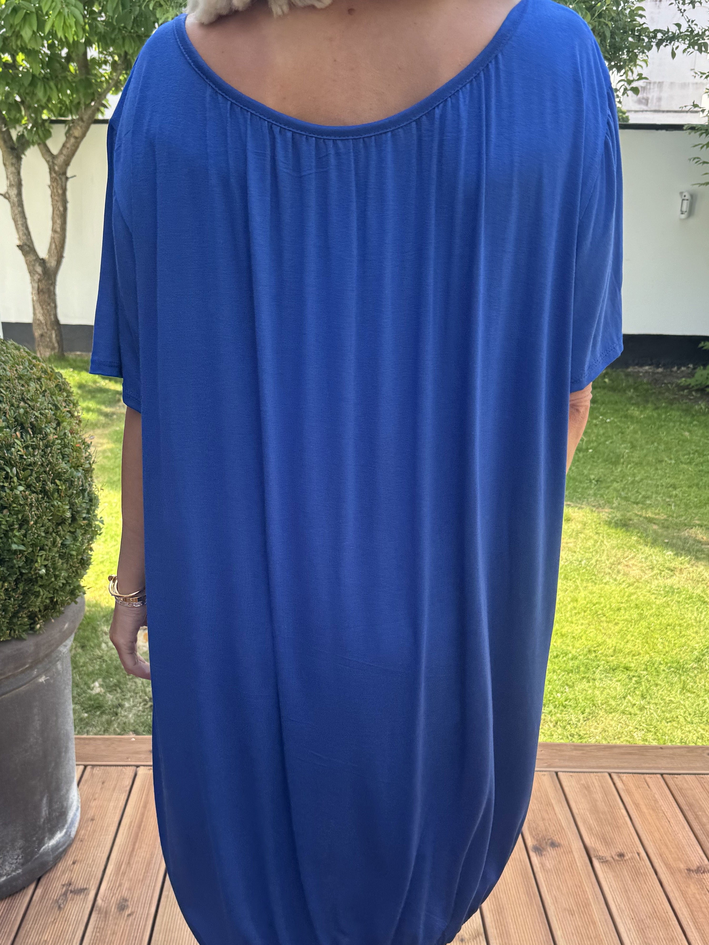 Miracle Dress - Basis kjole i viskose med elastik forneden